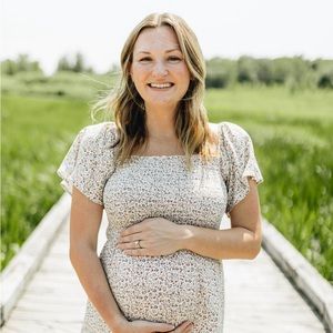 Meet your Posher, Elise